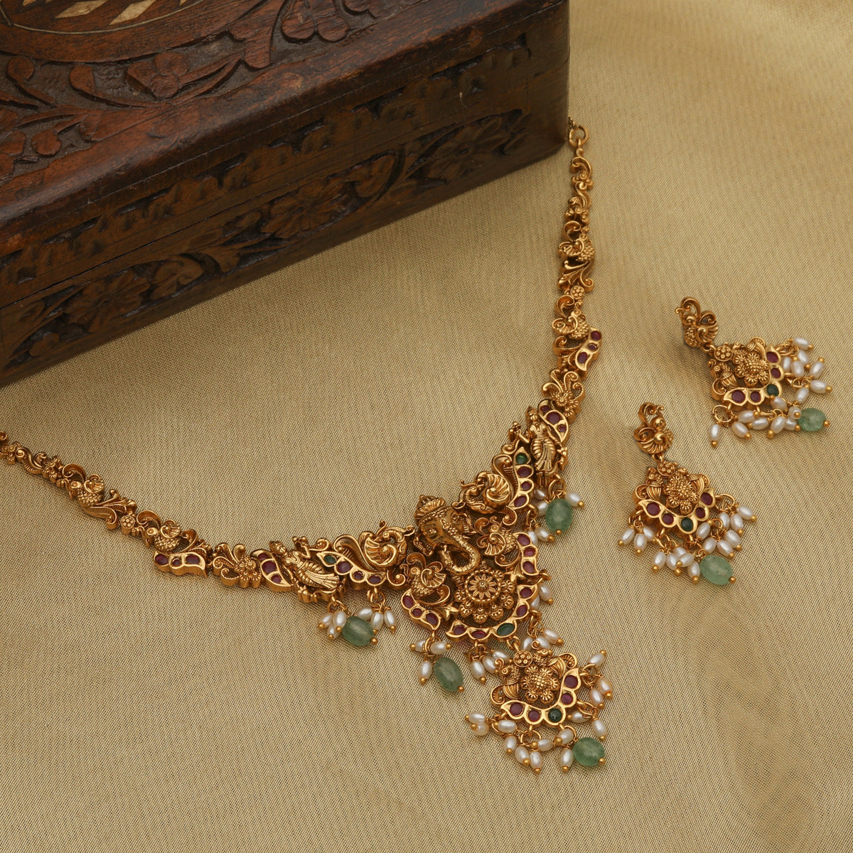 Vinayaka Antique Necklace Set