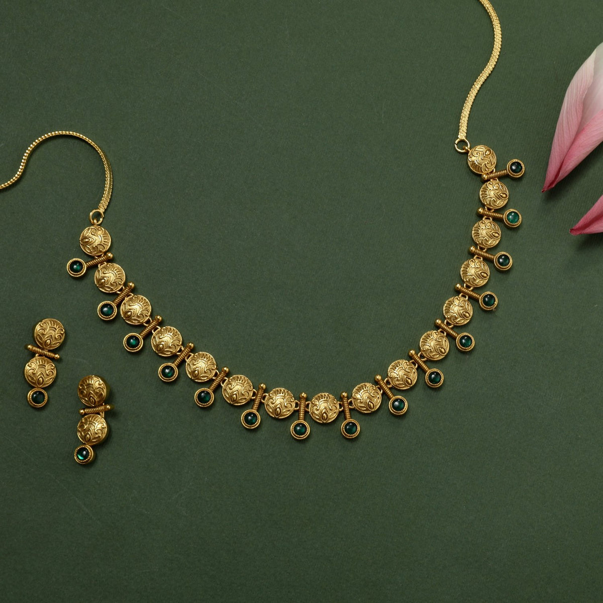 Samara Antique Green kempu Necklace Set