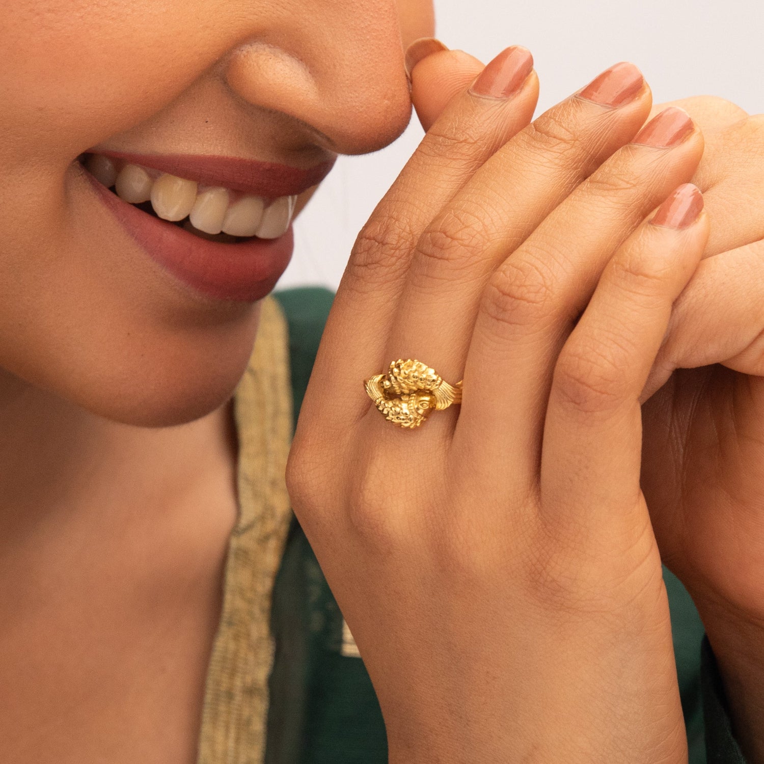 Double Fish Oxidized Finger Ring