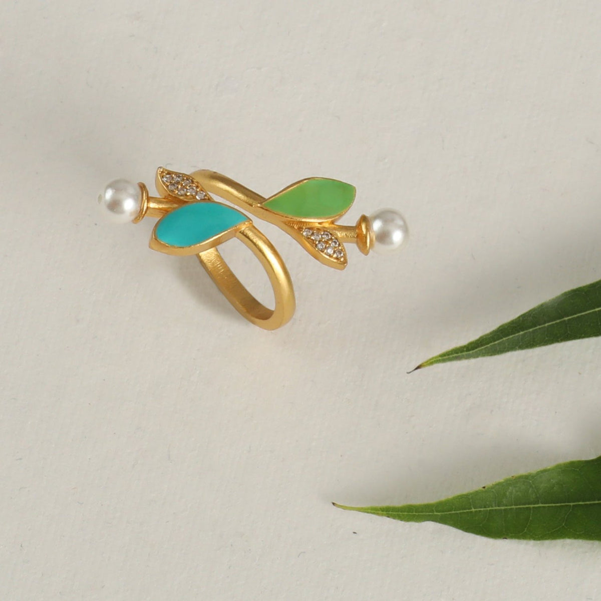 Eriha Pearl Delicate CZ Green Leaf Finger Ring