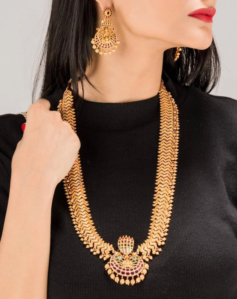 Trendy long hot sale chain gold