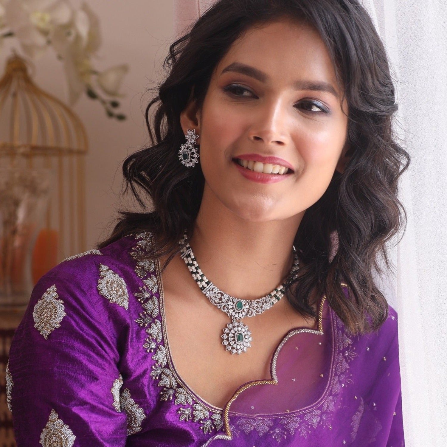 Pearl Necklace: A Classic Piece of Indian Jewelry for all Occasion